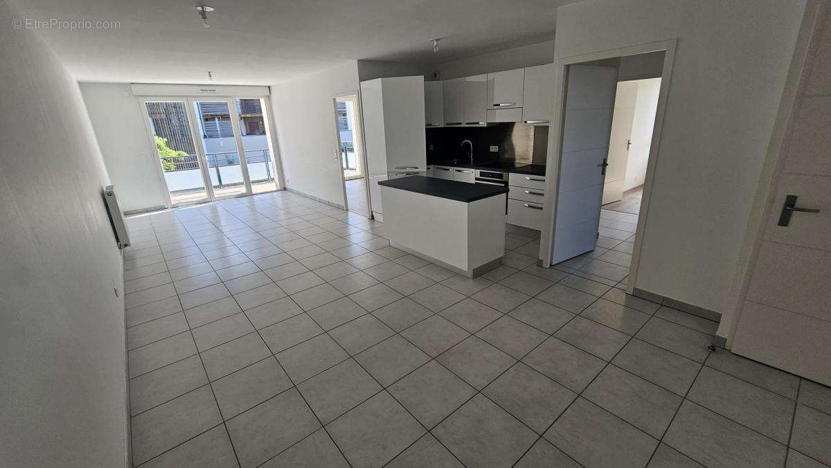Appartement à JACOB-BELLECOMBETTE