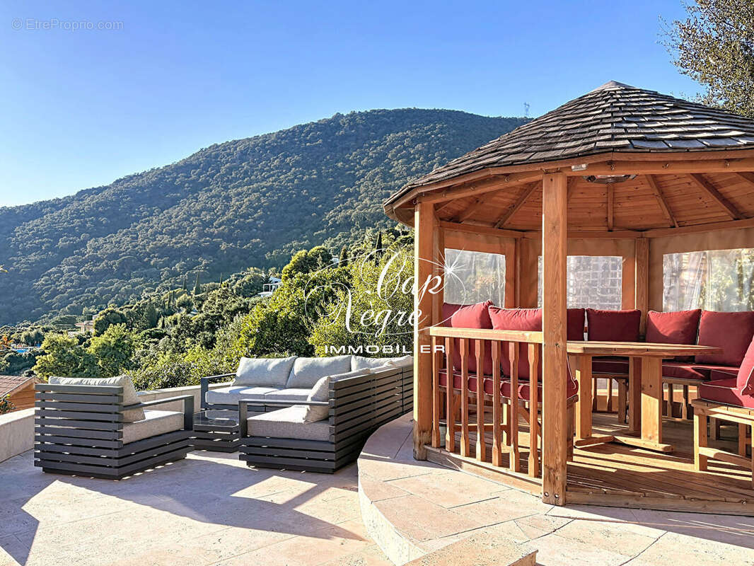 Propriété vue mer clé en main à vendre à cavalaire sur mer - golfe de saint tropez - photo 5
