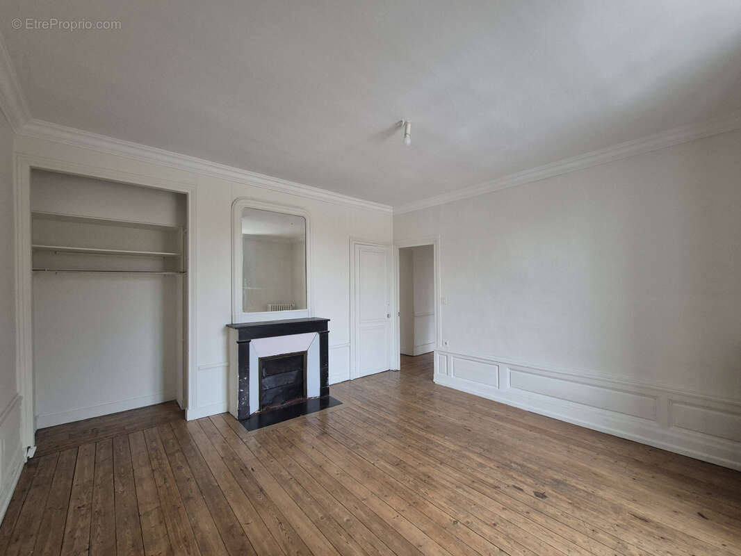 Appartement à FONTAINEBLEAU