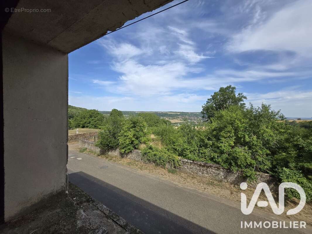 Appartement 660 m² à Amance  - photo 5