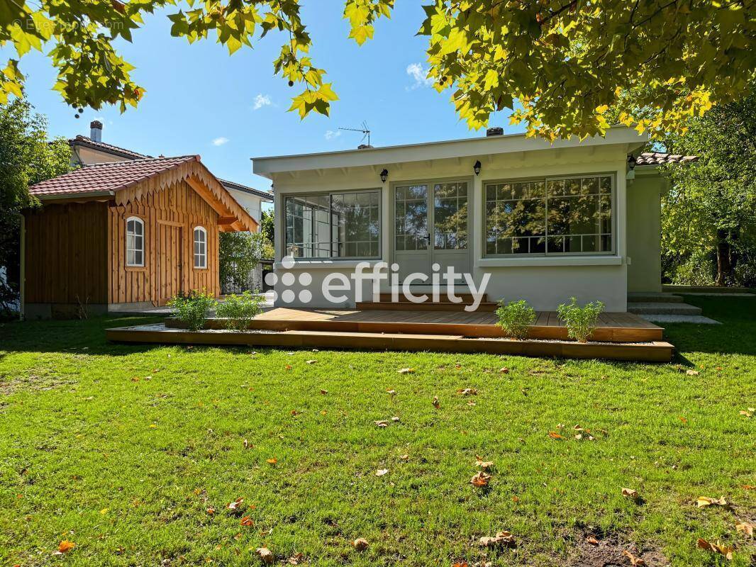 Maison à VILLENAVE-D'ORNON