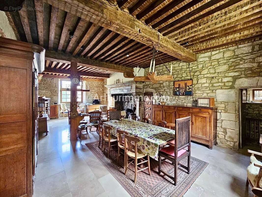 Appartement F7 / 8 - photo 4