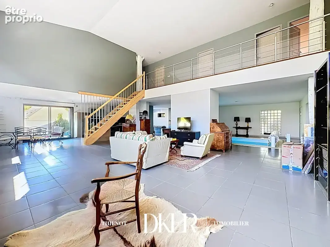 Maison avec piscine intérieur - photo 12