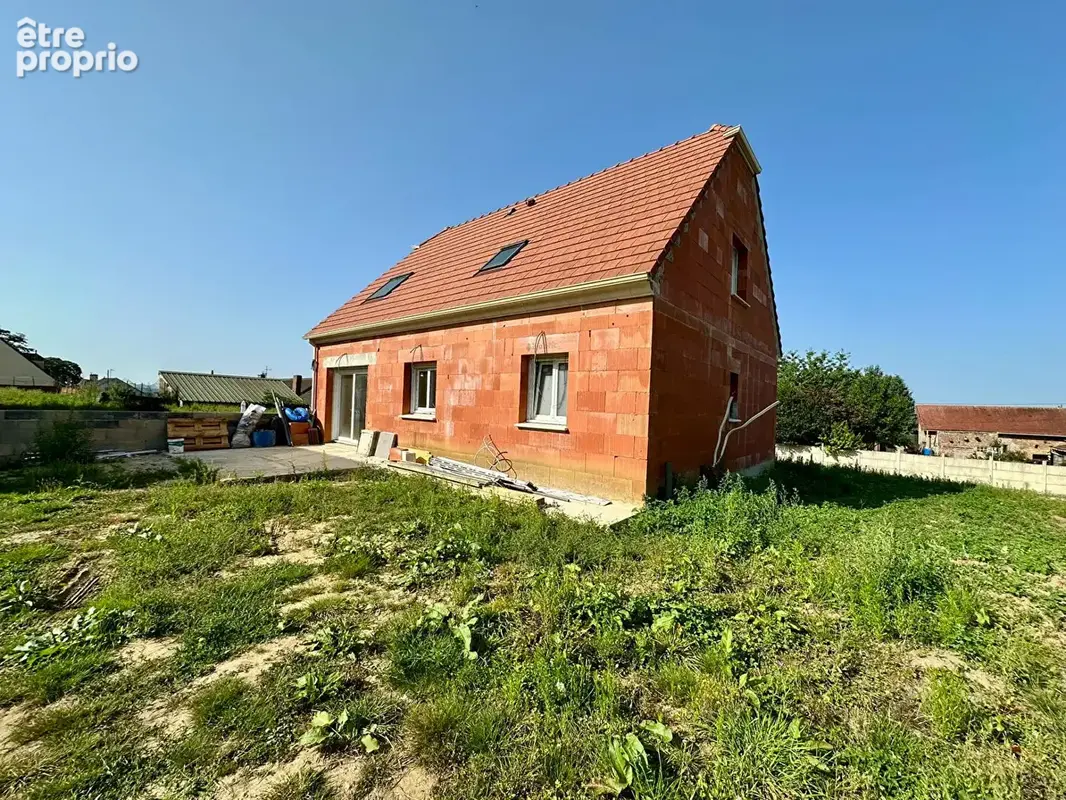 Maison 6 pièces 129 m² · à Sinceny · 129 m² · 304 000 €