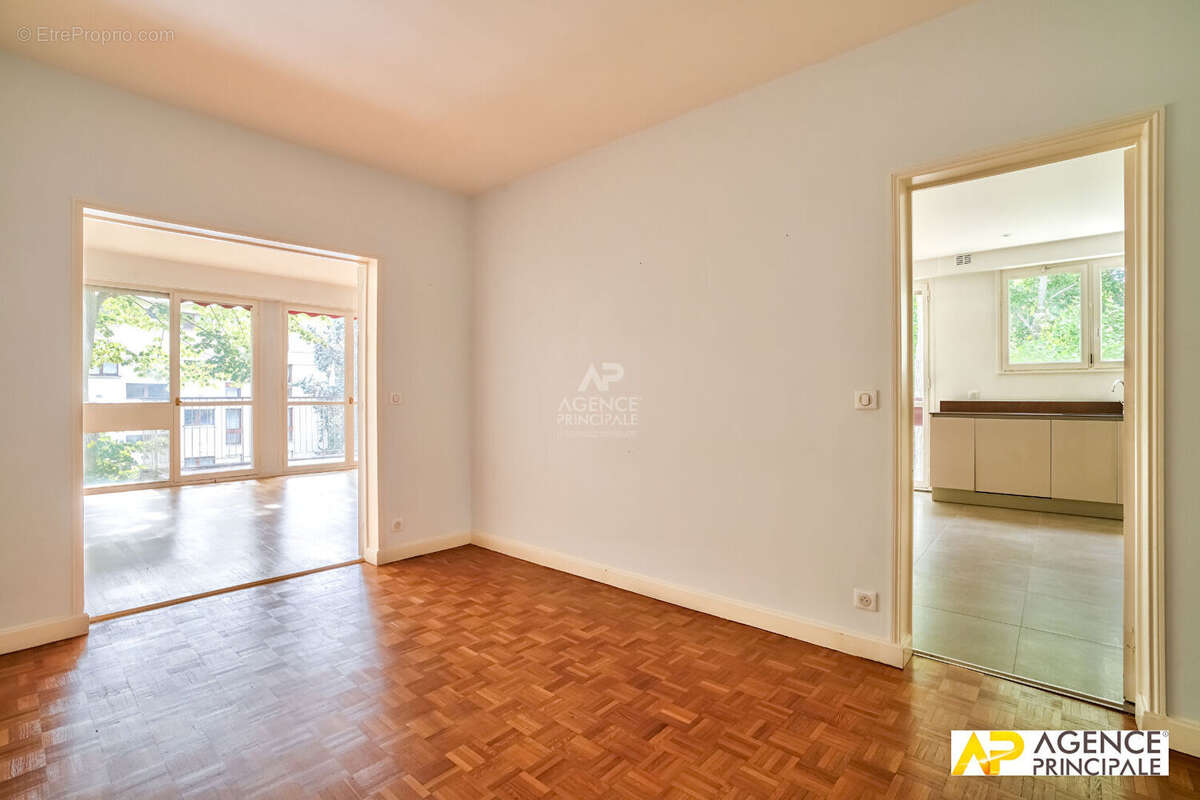 Appartement à MAISONS-LAFFITTE