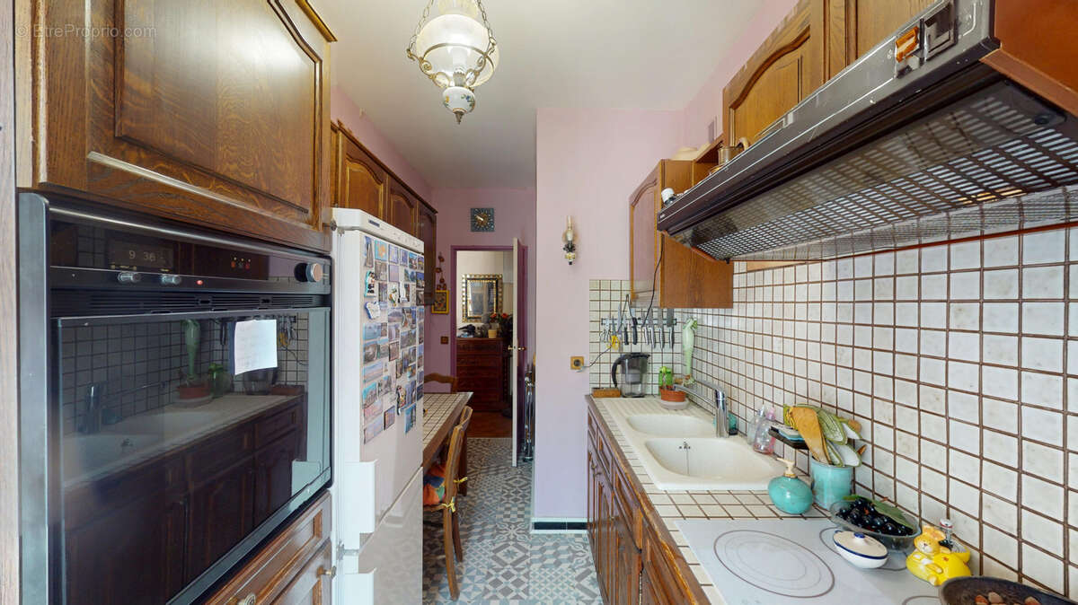 Appartement à MARSEILLE-8E