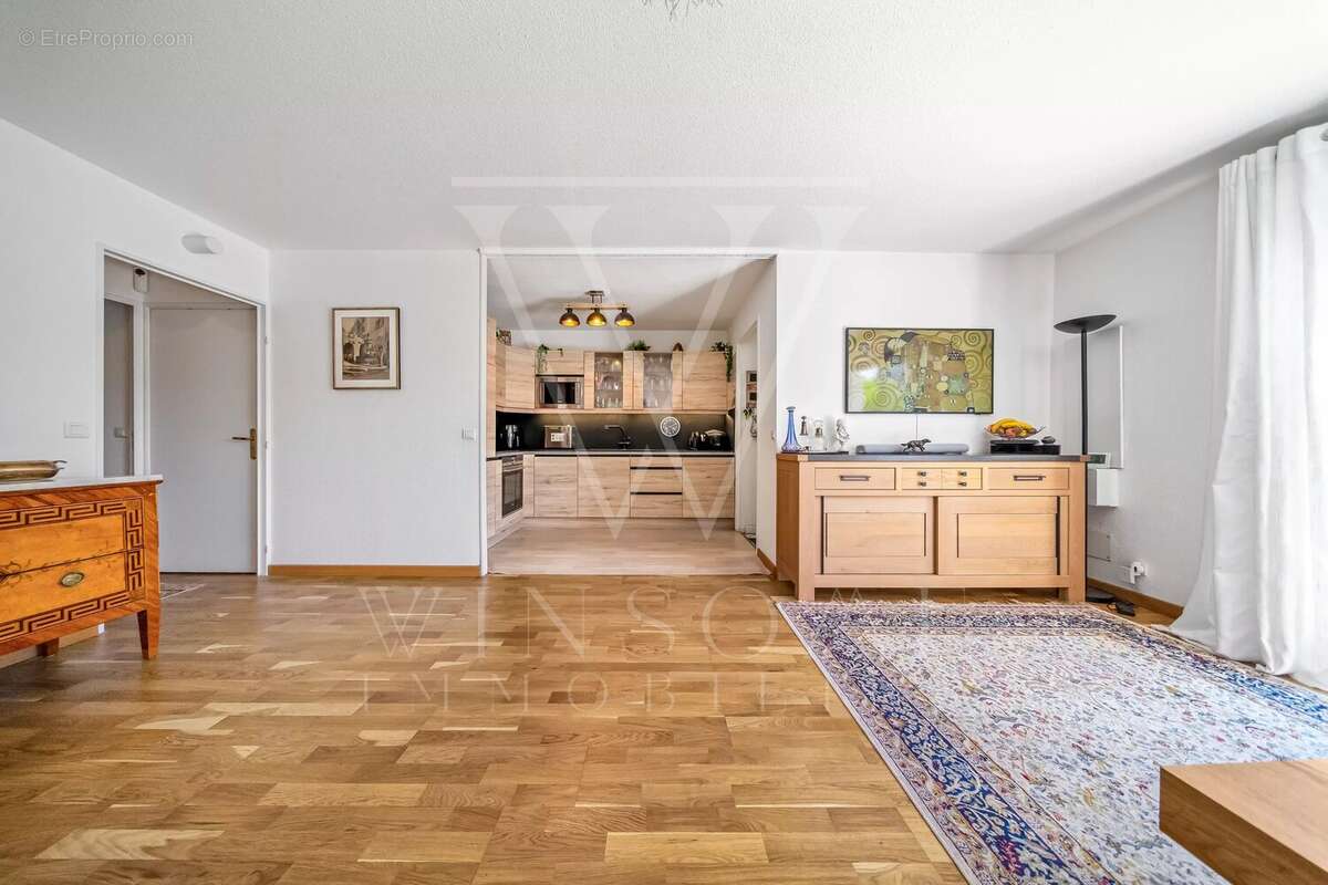Appartement à MOUGINS