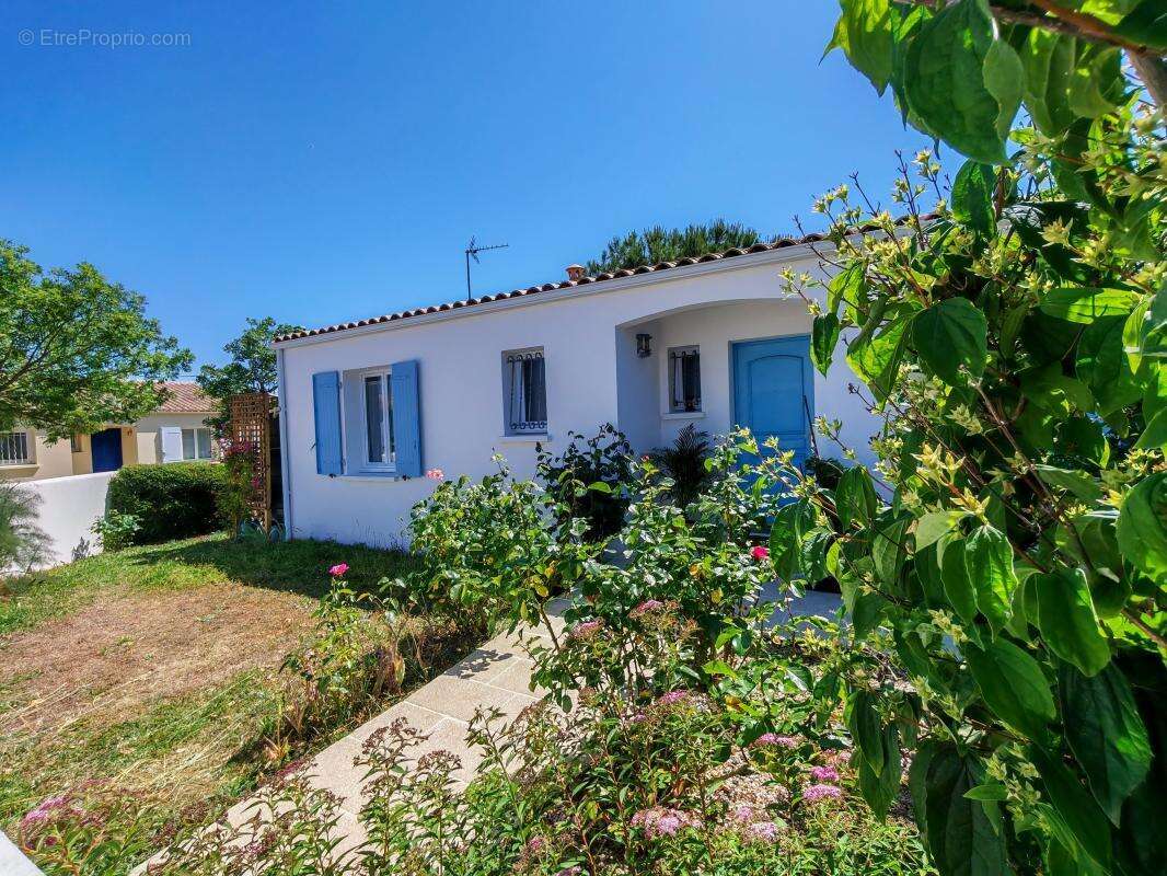 Maison à DOMPIERRE-SUR-MER