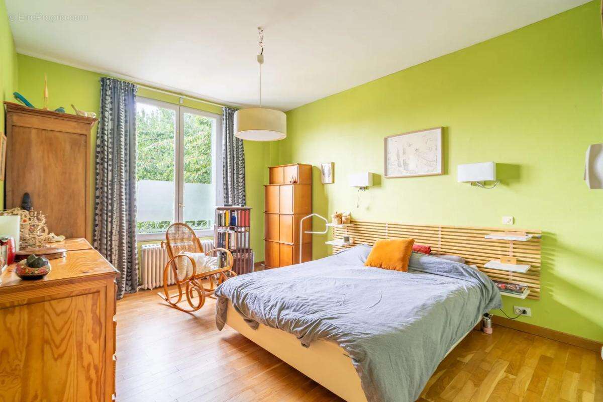 Maison à MONTREUIL