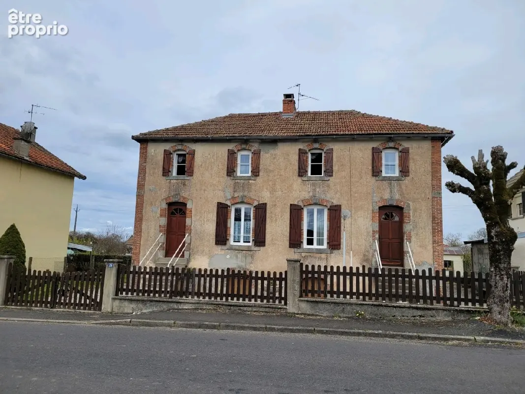 Maison à CHAMPAGNAC