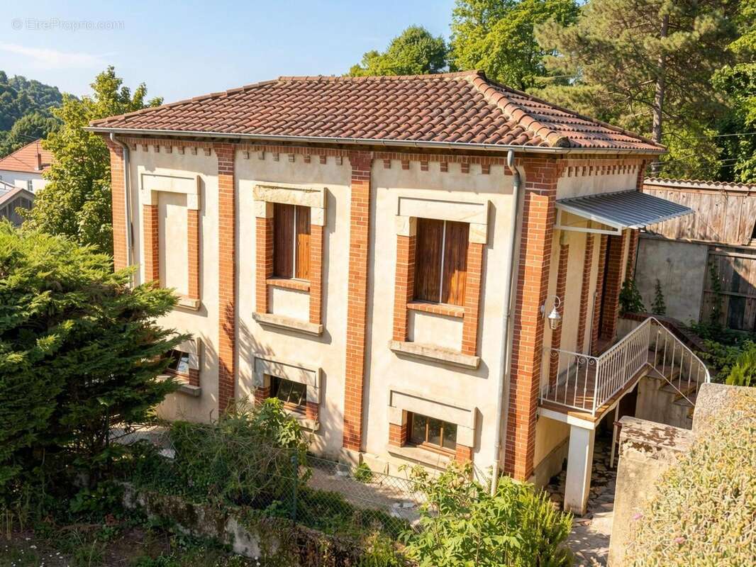   - Maison à VALS-LES-BAINS