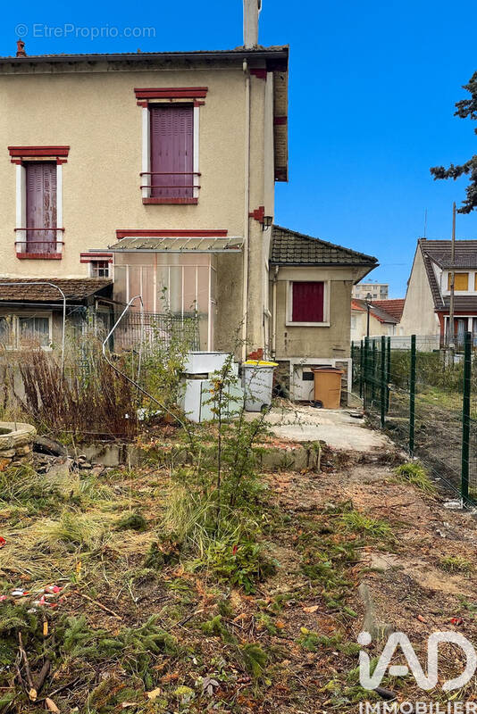 Photo 1 - Maison à LES PAVILLONS-SOUS-BOIS