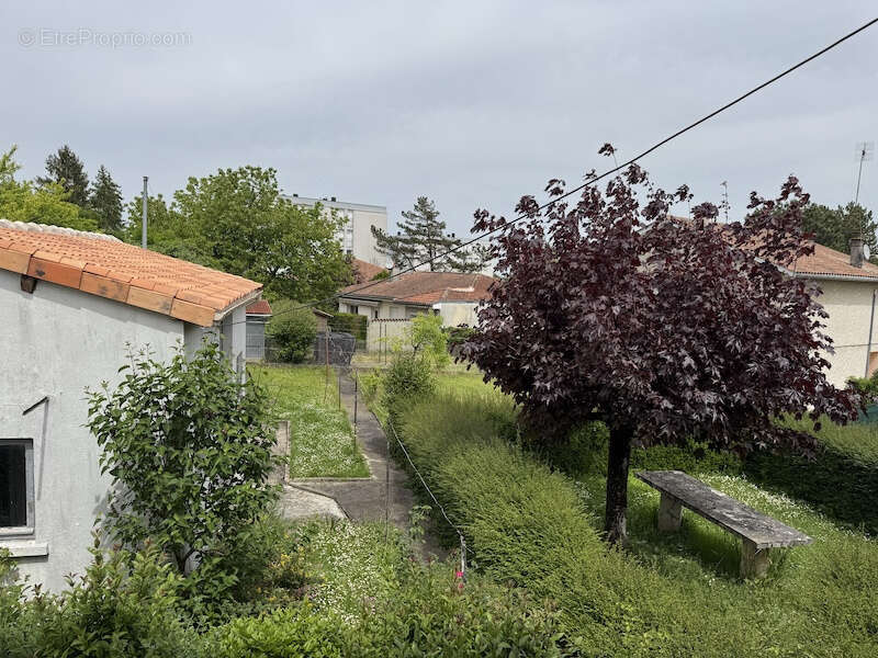 Maison à BARBEZIEUX-SAINT-HILAIRE