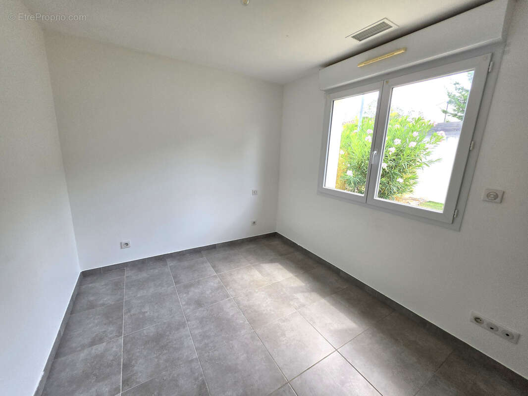 Maison à vendre pour famille avec 2 enfants à Narbonne (11) - photo 9
