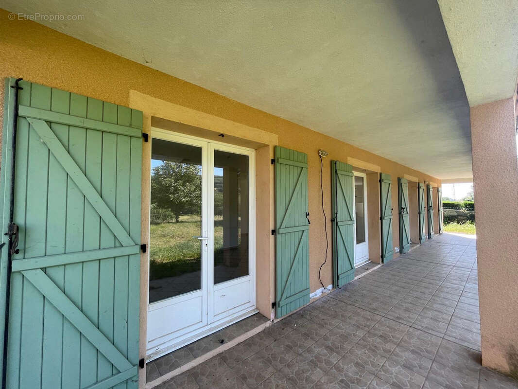 Maison à SAUVETERRE