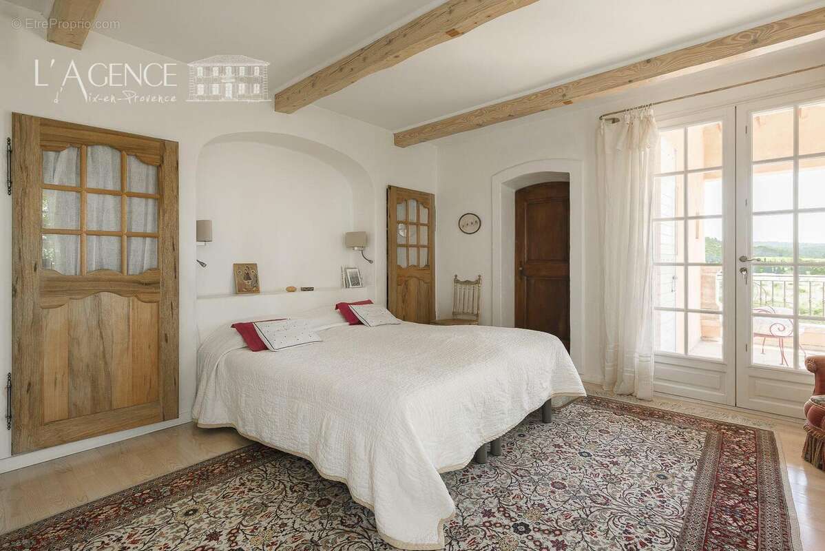 Maison à PELISSANNE