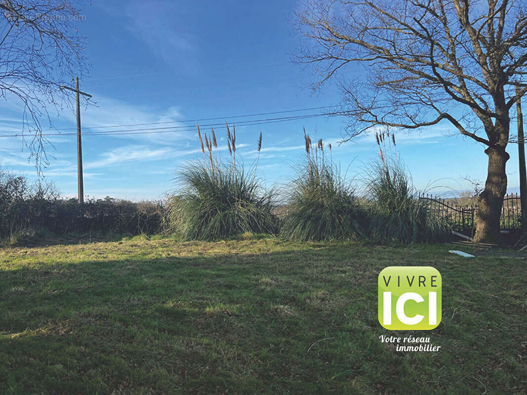 Maison à LA CHAPELLE-BASSE-MER