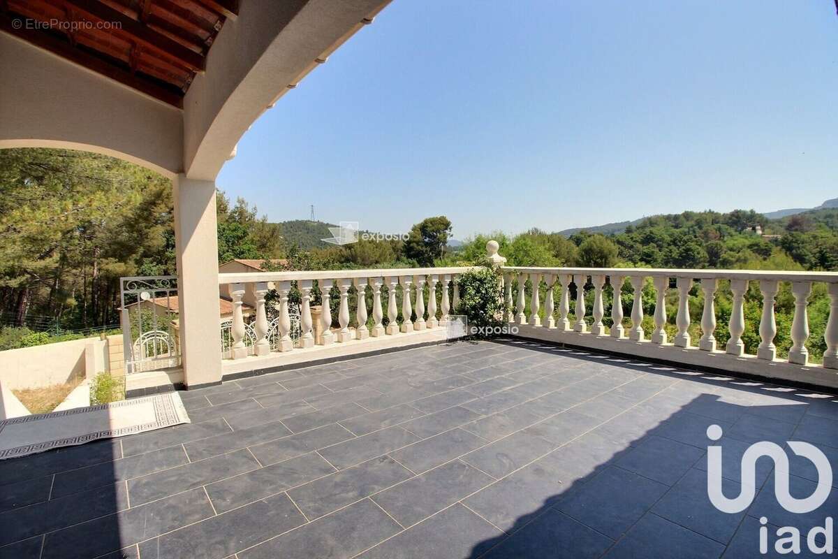 Photo 9 - Maison à ROQUEVAIRE