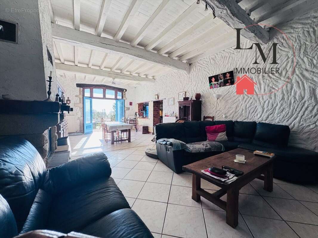 Maison à SAINT-PANDELON