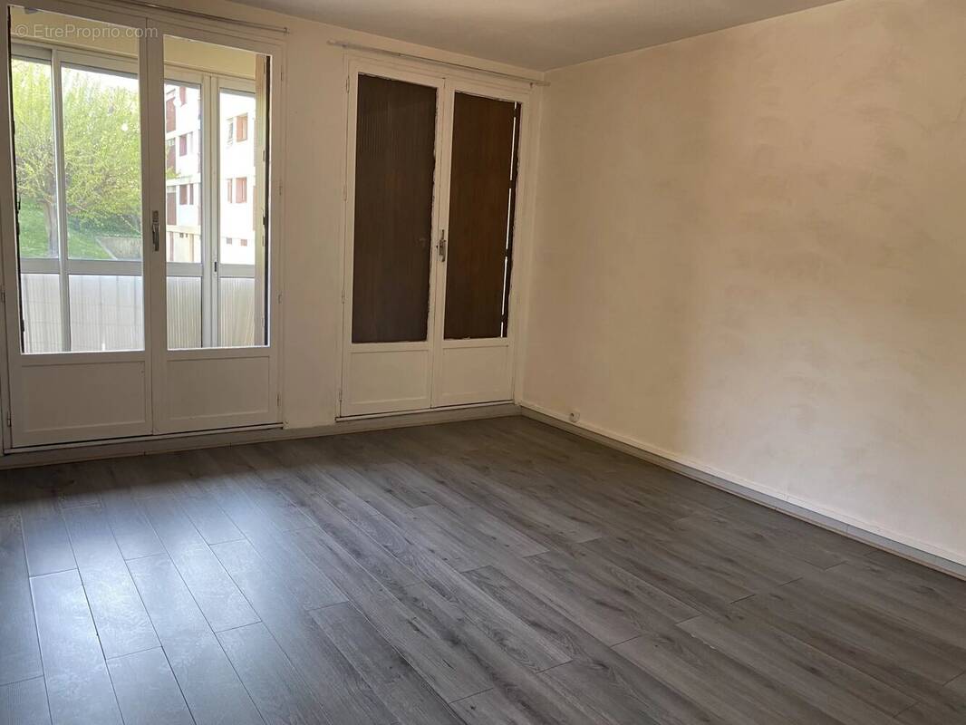 Appartement à AUBAGNE