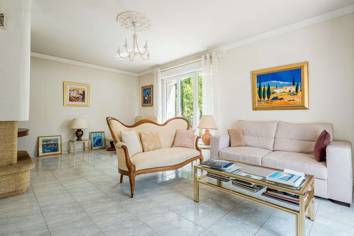 Maison à LA PENNE-SUR-HUVEAUNE