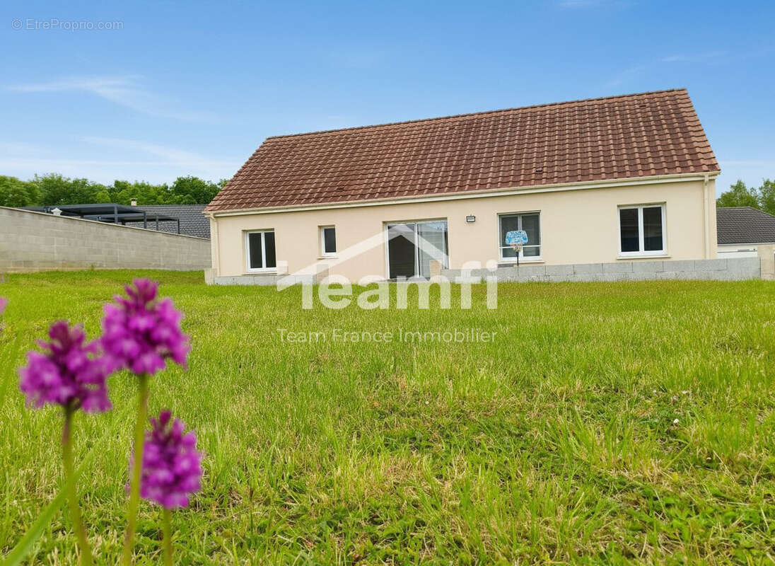 Maison à MORTHOMIERS