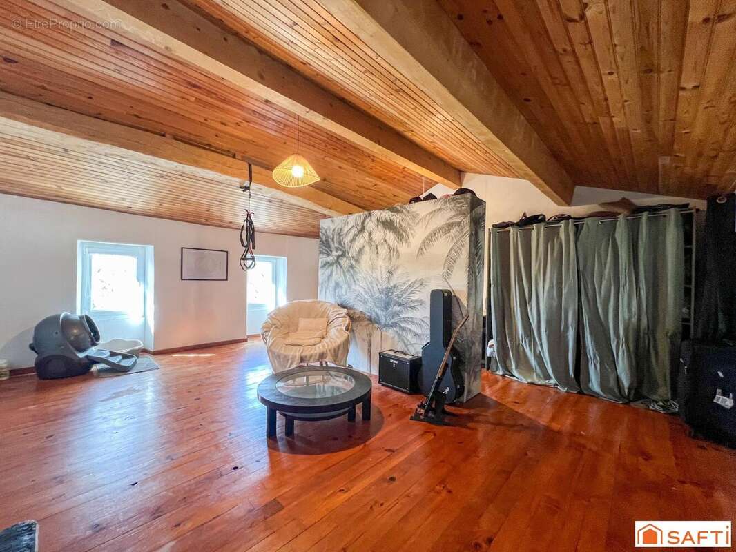 Photo 8 - Maison à BOURG