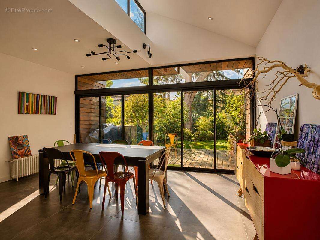 Vente Maison 208m2 BORDEAUX (33800) - photo 3