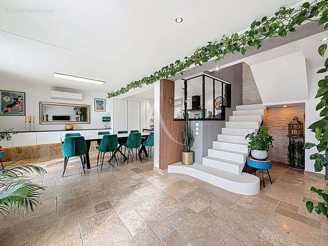 Maison à FENOUILLET