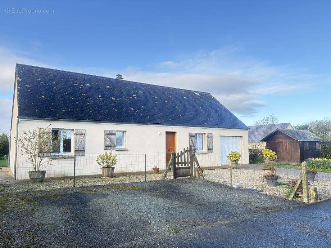 Maison à SAINTE-MARIE-DU-MONT