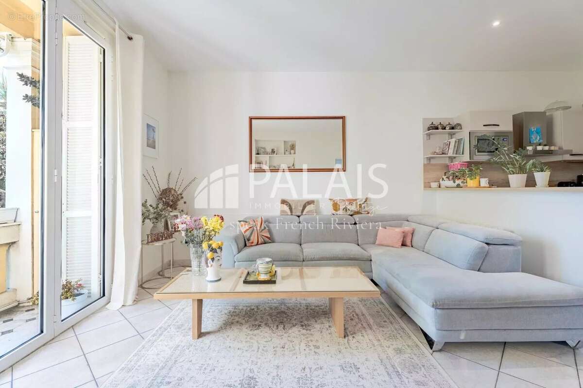 Appartement à BEAULIEU-SUR-MER