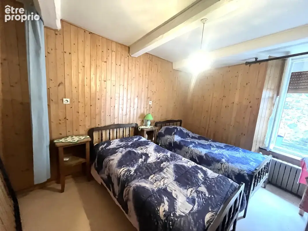 Centre d'Egliseneuve d'Entraigues Bar avec activité d’Hôtel-Restaurant - photo 9