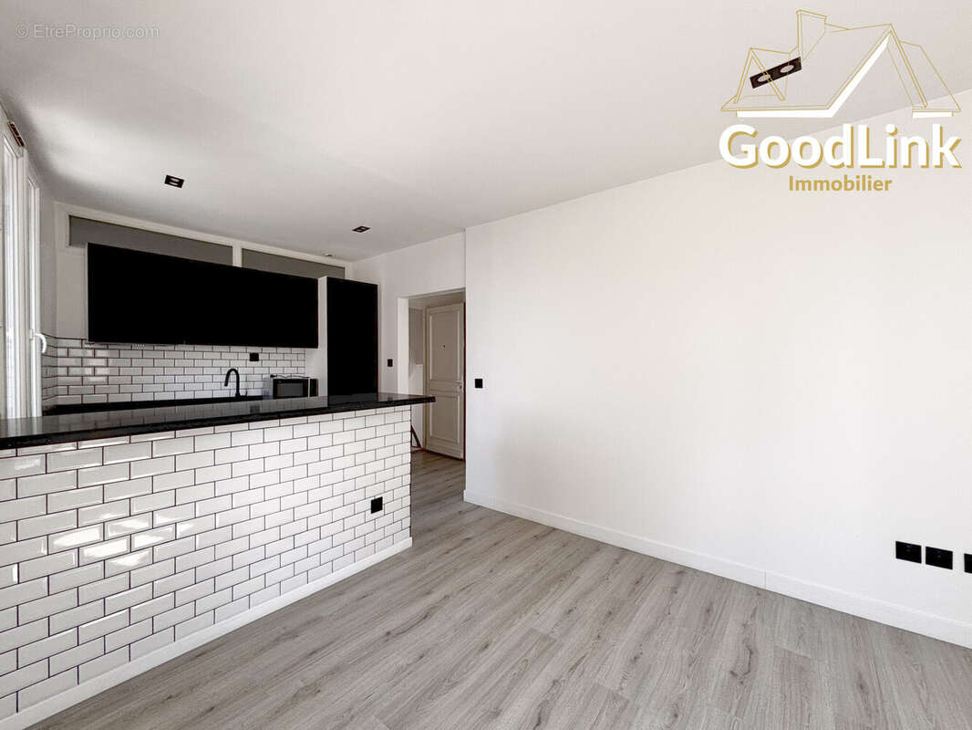 Appartement à AUBERVILLIERS