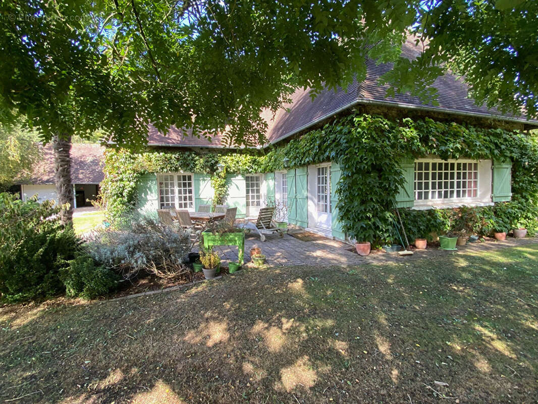 Maison à ARNIERES-SUR-ITON