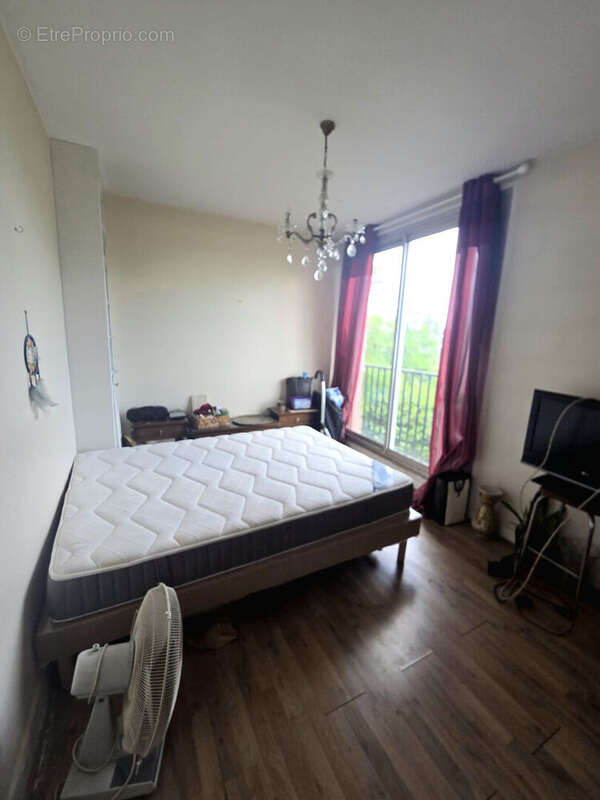 Appartement Bobigny - 4 pièces - 70 m2 - photo 5