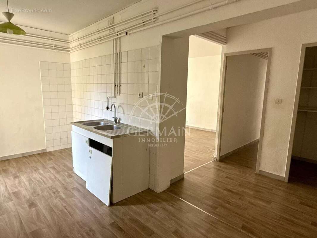 Appartement à L&#039;ISLE-SUR-LA-SORGUE