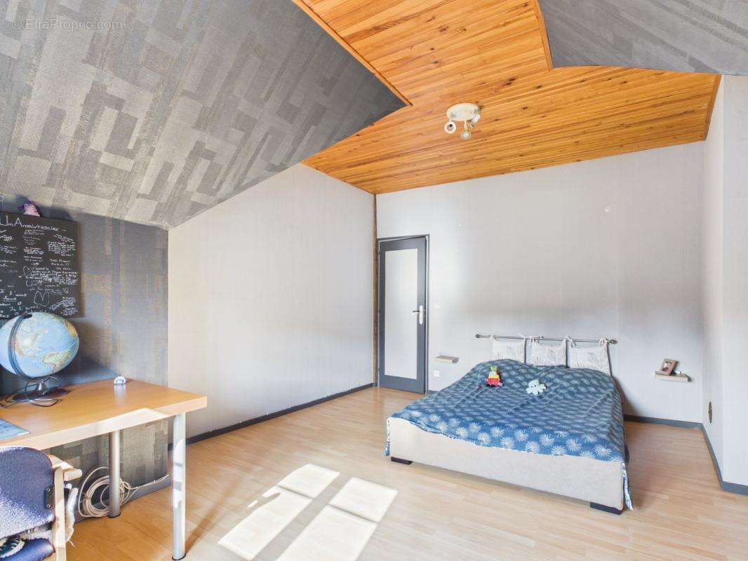 Maison 182 m² à Vendeuil-Caply  - photo 14