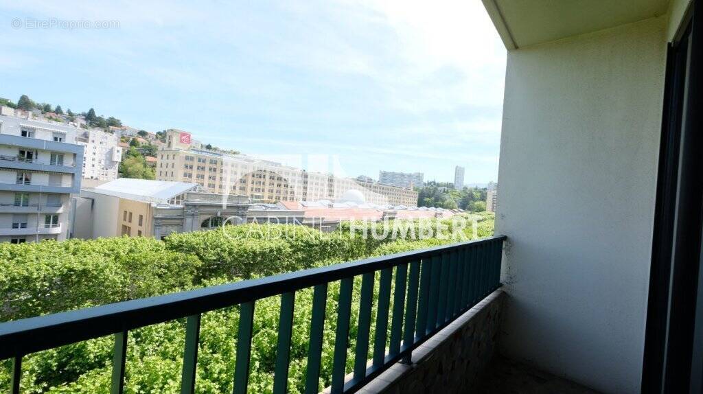 Appartement à SAINT-ETIENNE