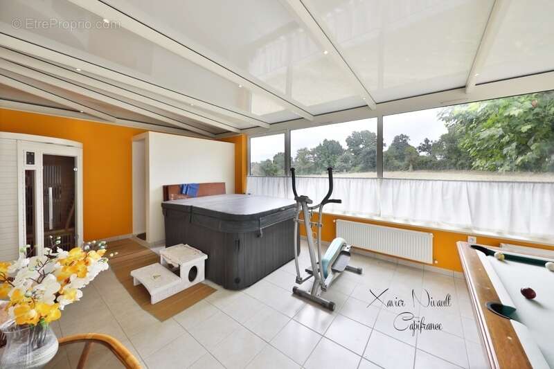 Maison à PONT-DE-VAUX