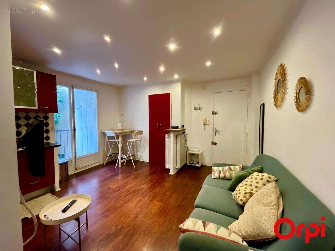 Commerce à MARSEILLE-7E