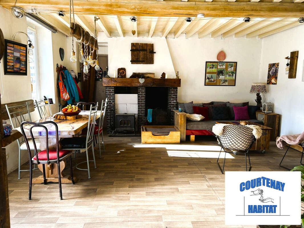 Maison à CHUELLES