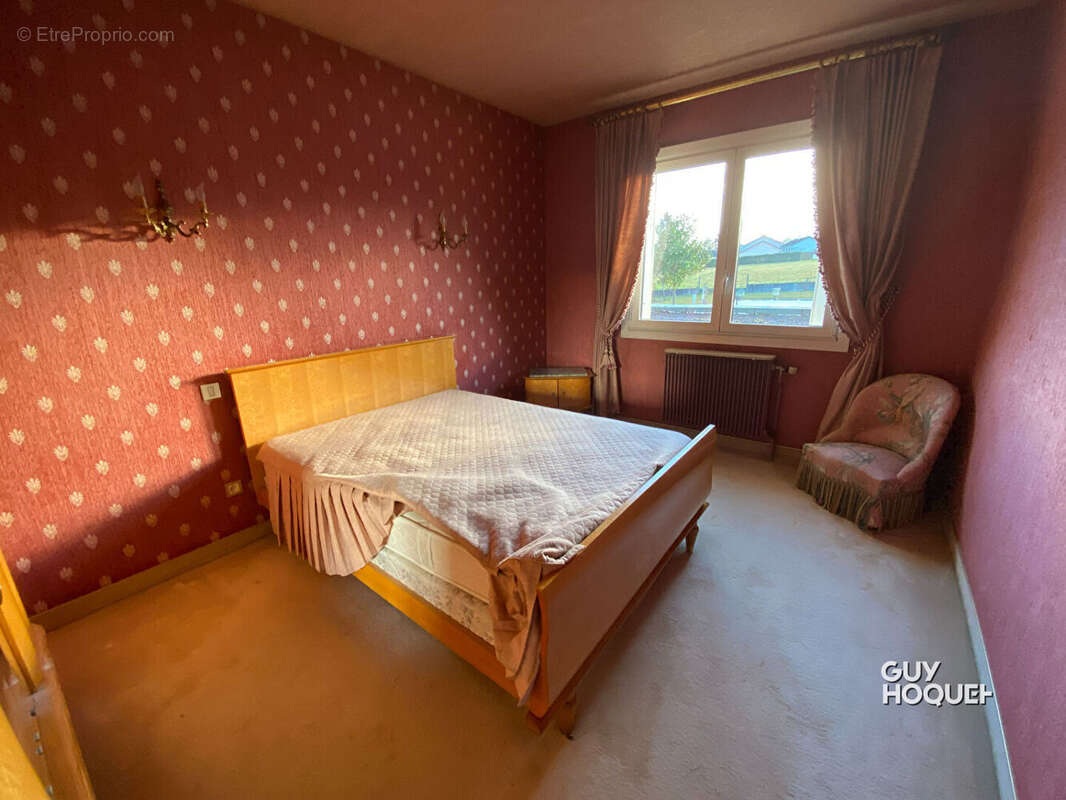 Maison à PARAY-LE-MONIAL