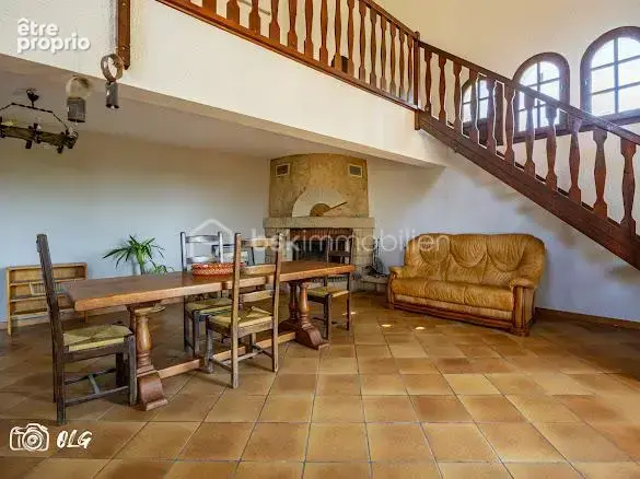 Belle villa de caractère en plein centre-ville de Juvignac - photo 4