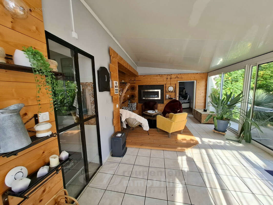 Maison à ROMANS-SUR-ISERE