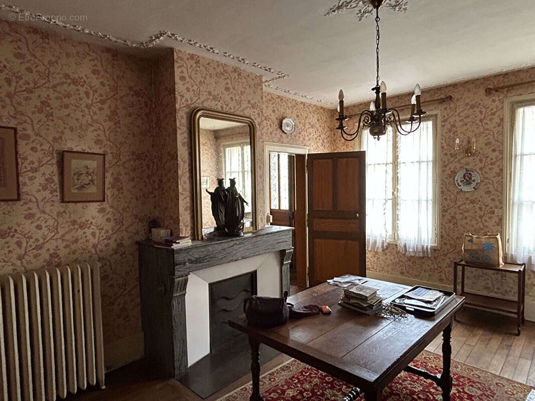 Maison à COUSANCES-LES-FORGES