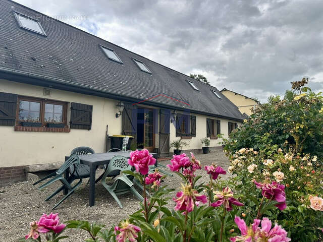 Maison à NEUFCHATEL-EN-BRAY