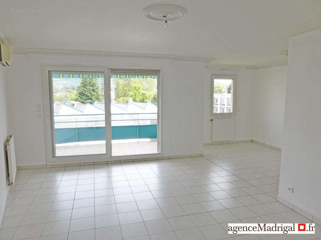 Appartement à VOIRON
