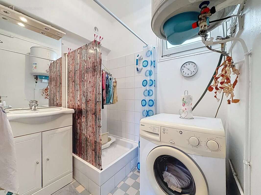 Appartement à MARSEILLE-8E