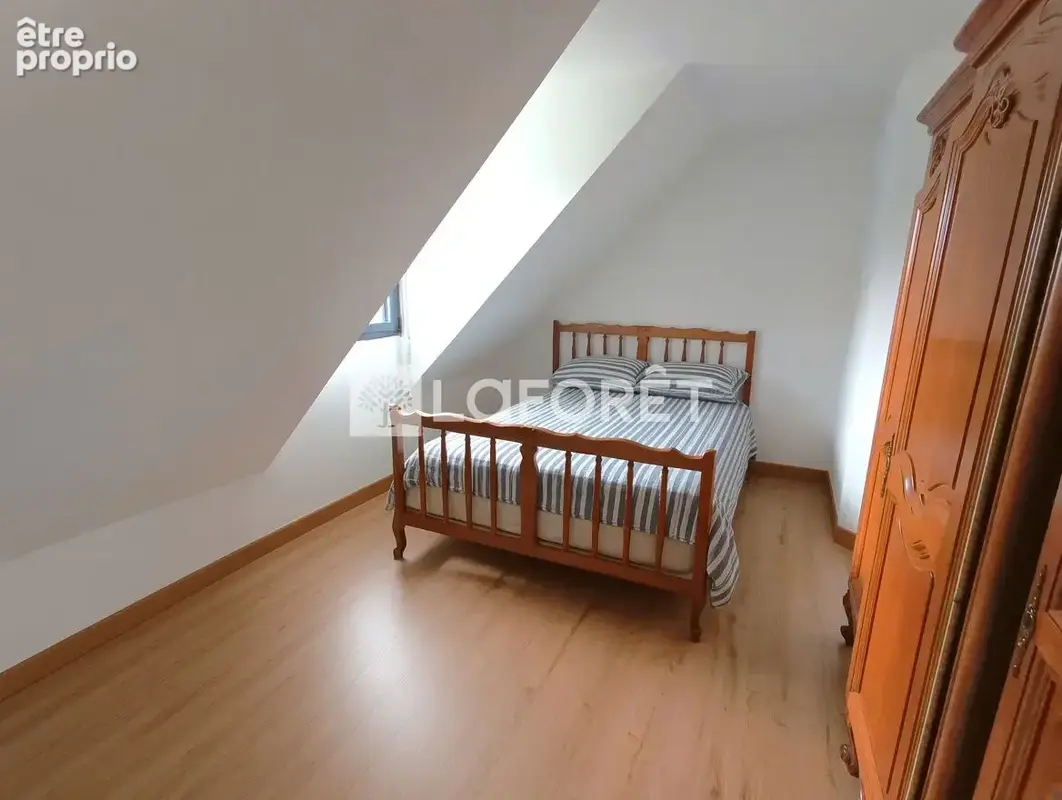 Maison Prat 6 pièce(s) 197 m2 - photo 16