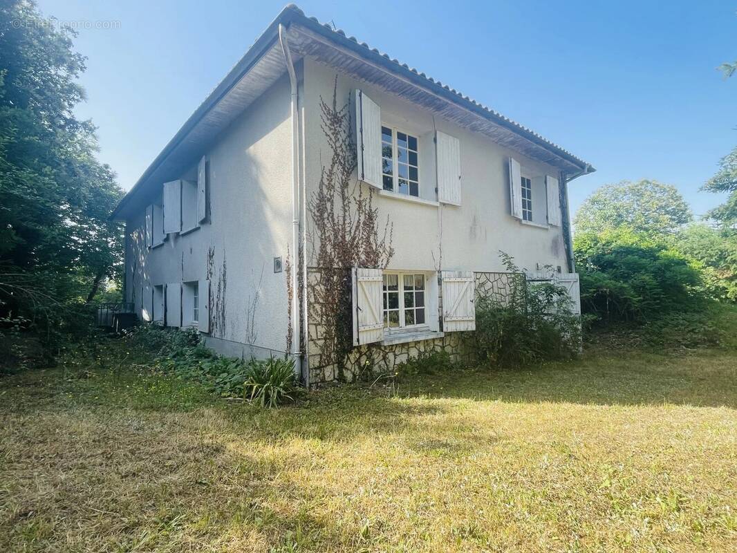 Maison à CHIRAC